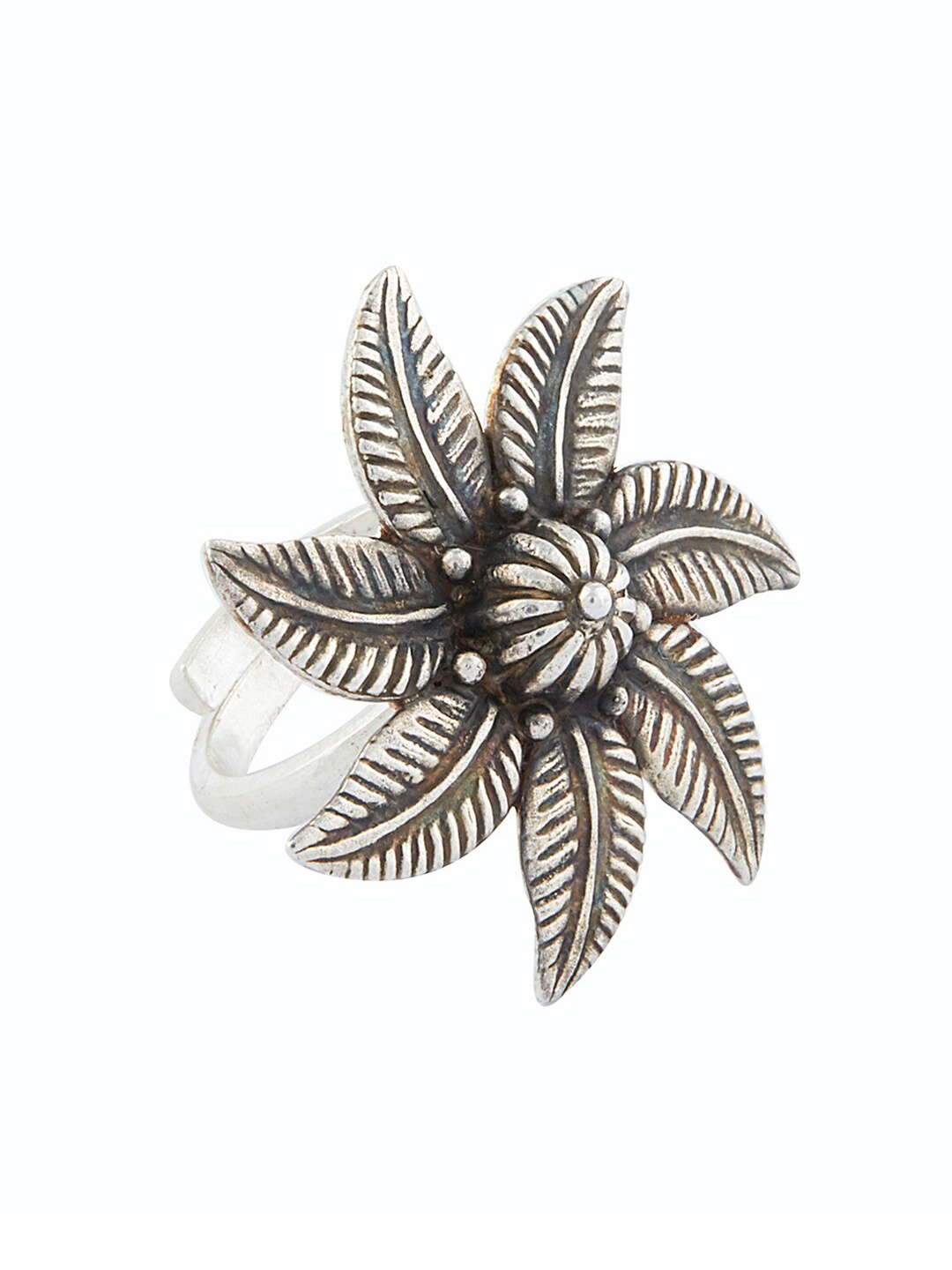 

ahilya Silver-Plated 92.5 Sterling Silver Patta Cocktail Ring