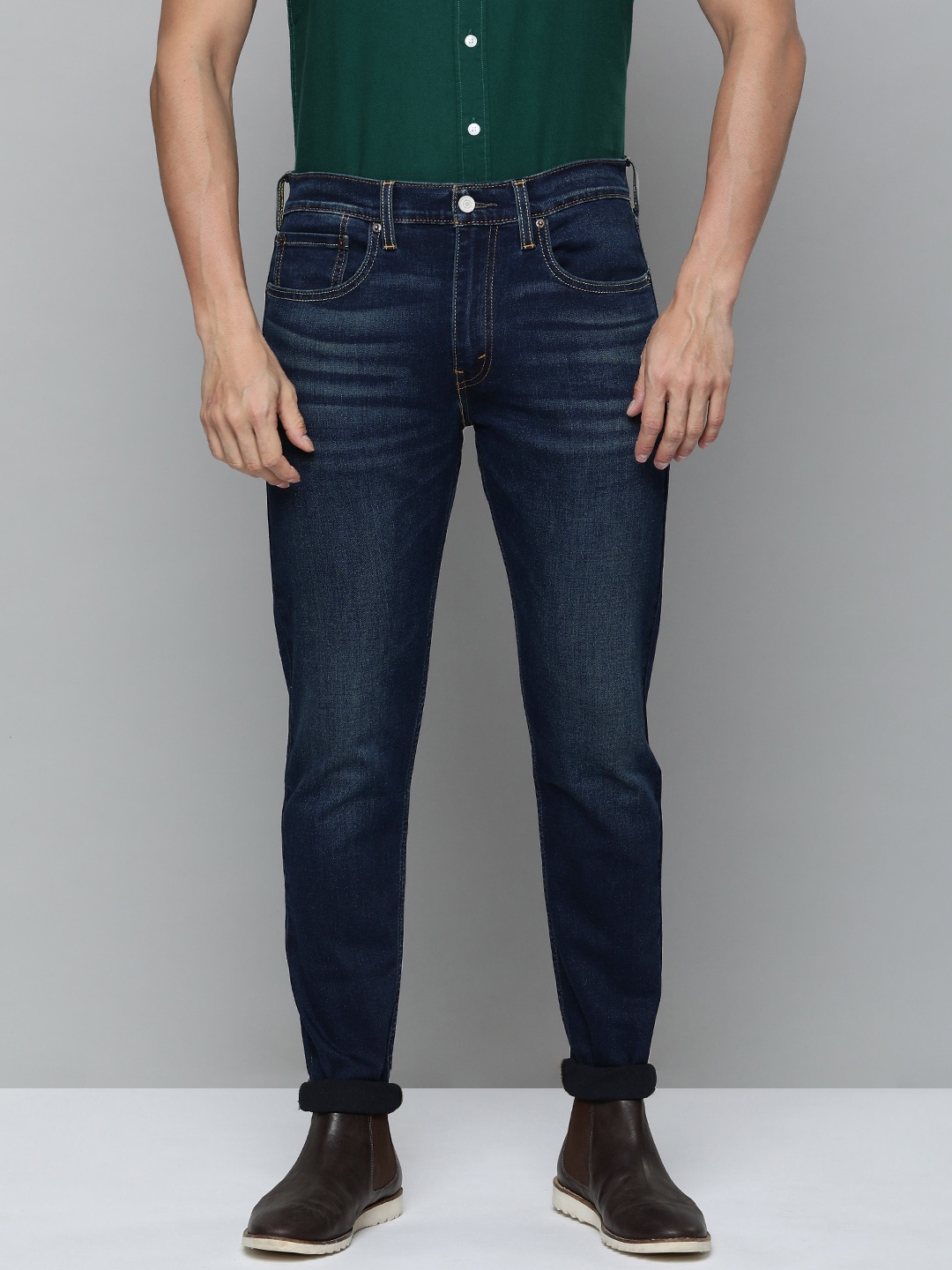 

Levis Men Tapered Fit Low-Rise Light Fade Stretchable Jeans, Blue