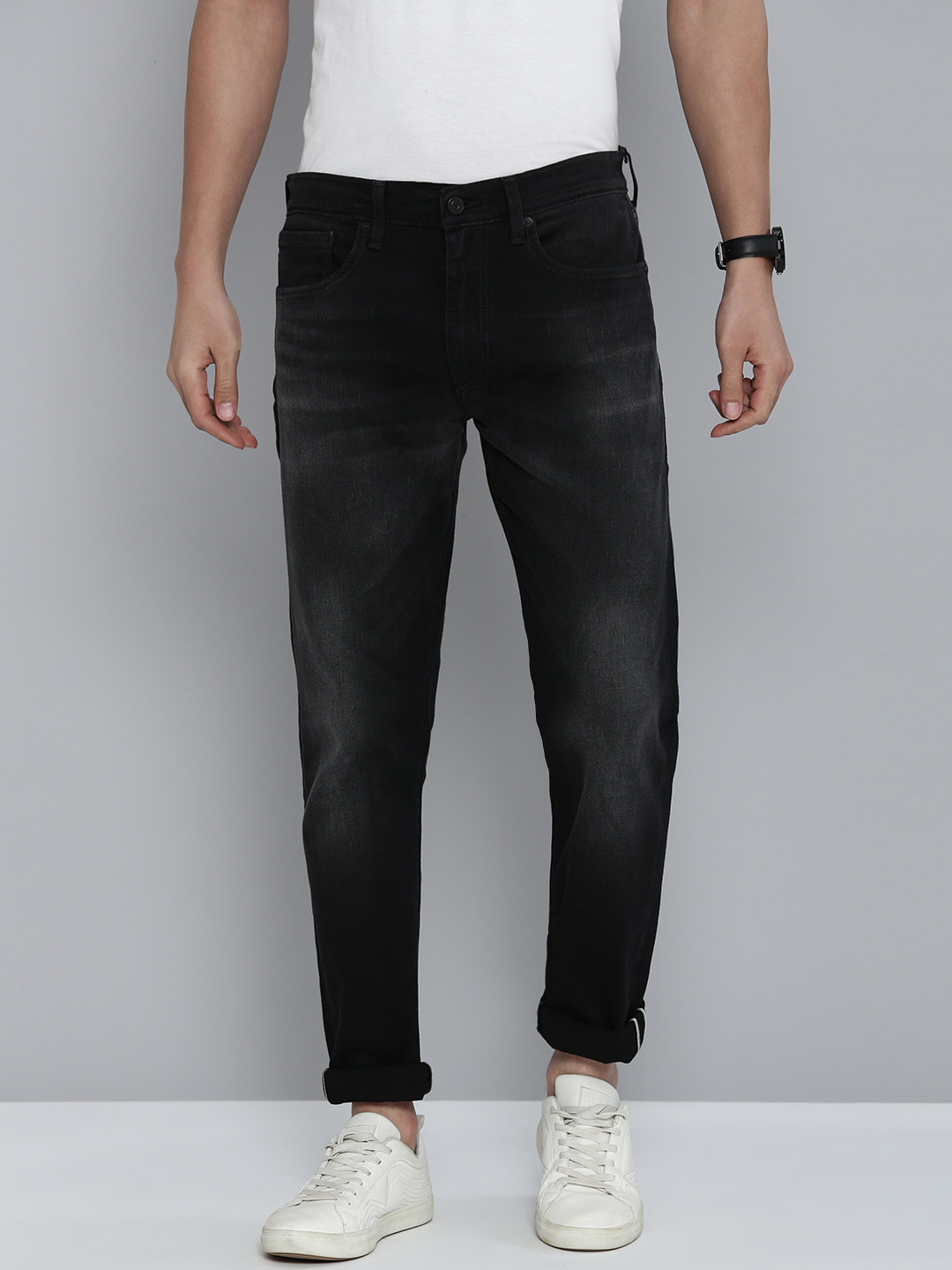 

Levis Men Tapered Fit Light Fade Stretchable Mid-Rise Jeans, Black
