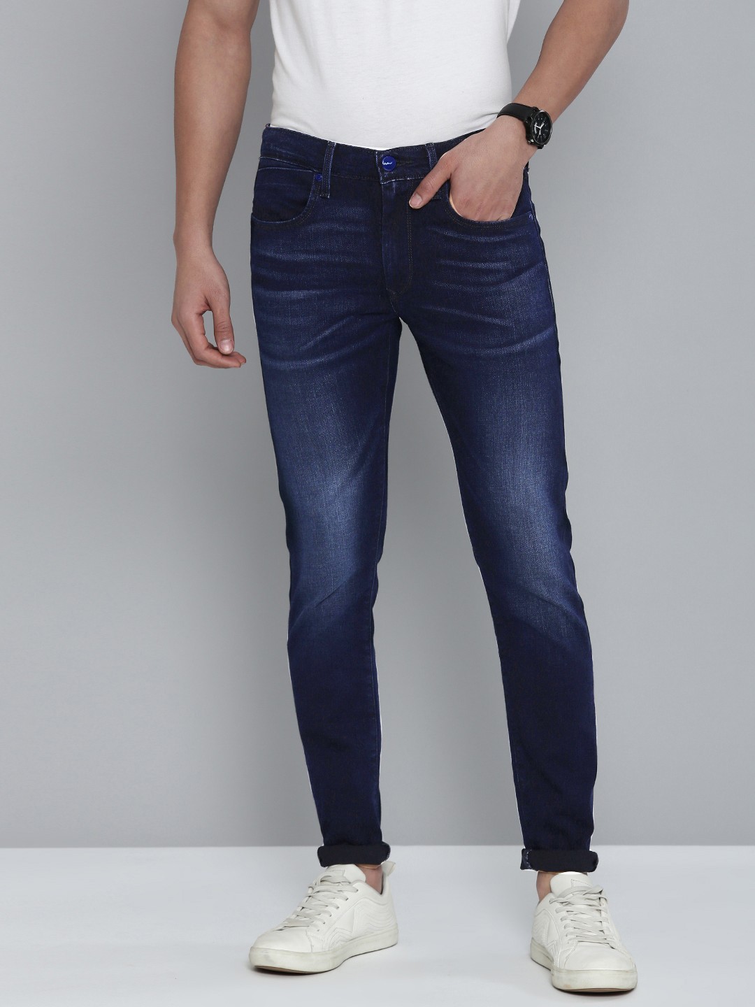 

Levis Men Skinny Fit Light Fade Stretchable Mid-Rise Jeans, Blue