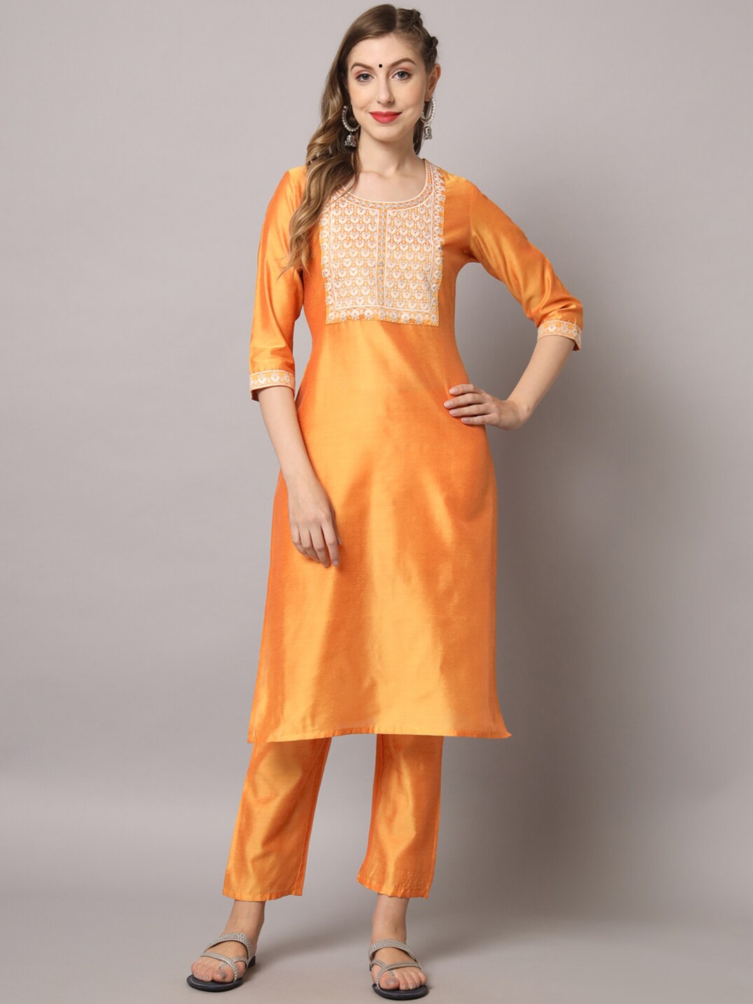 

ZRI Ethnic Motif Embroidered Sequinned Kurta with Trousers, Orange