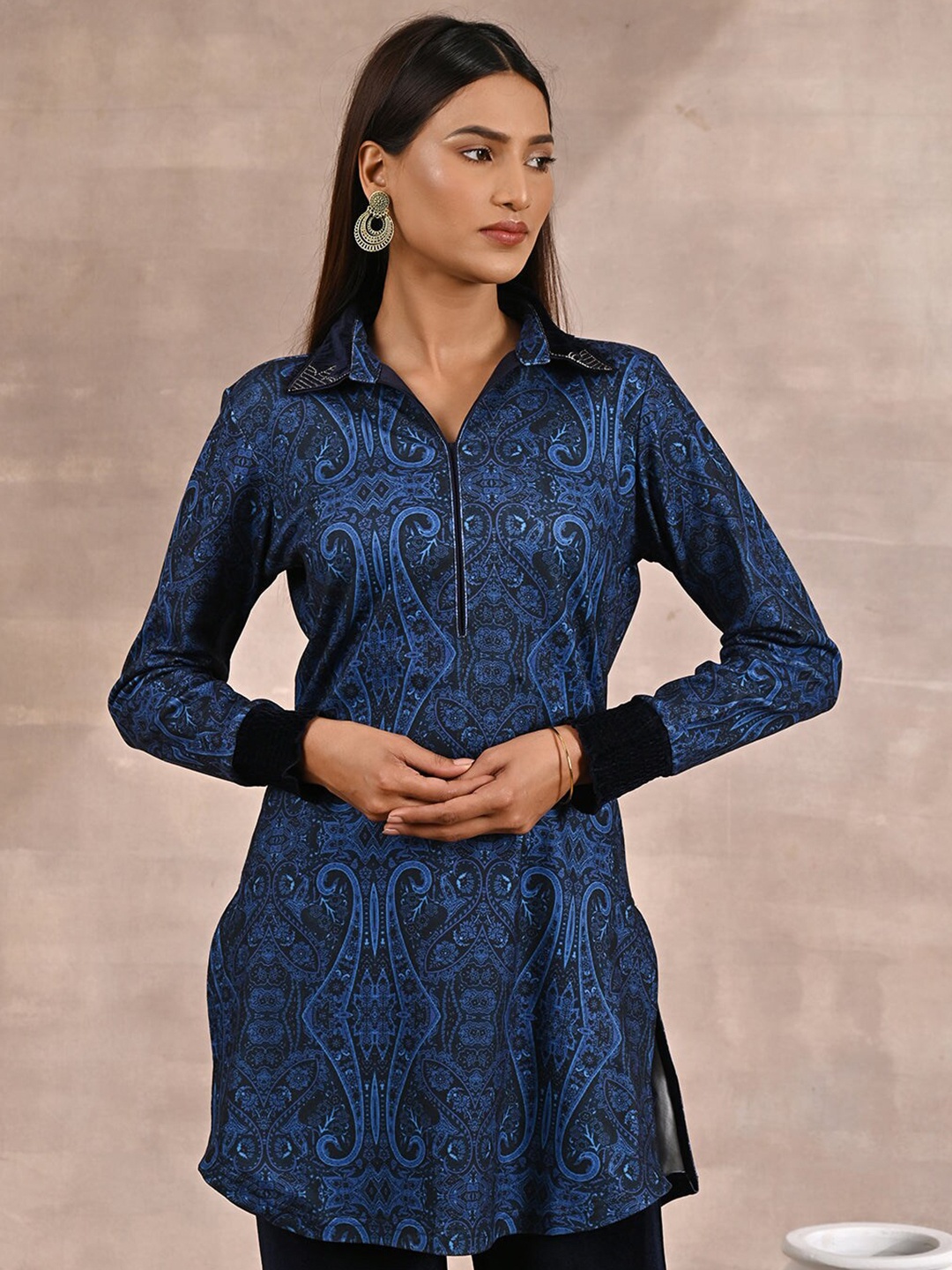 

Lakshita Ethnic Motifs Printed Shirt Collar Tunic, Blue