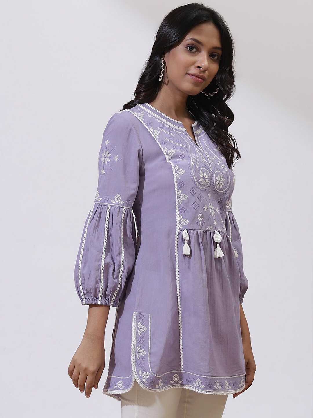 

Lakshita Ethnic Motifs Embroidered Puff Sleeves Tunic, Purple