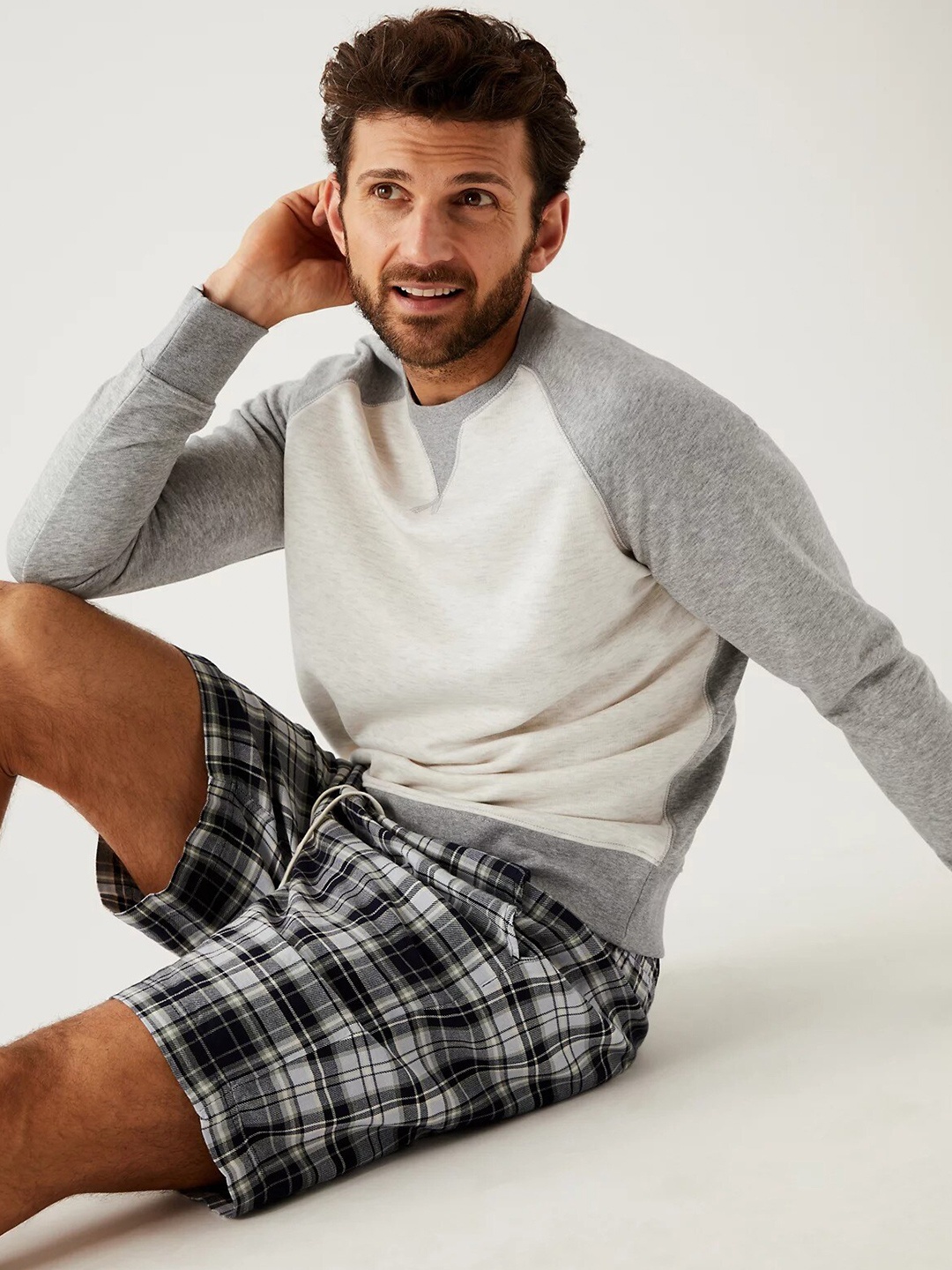 

Marks & Spencer Raglan Sleeves Pullover Sweatshirt, Grey