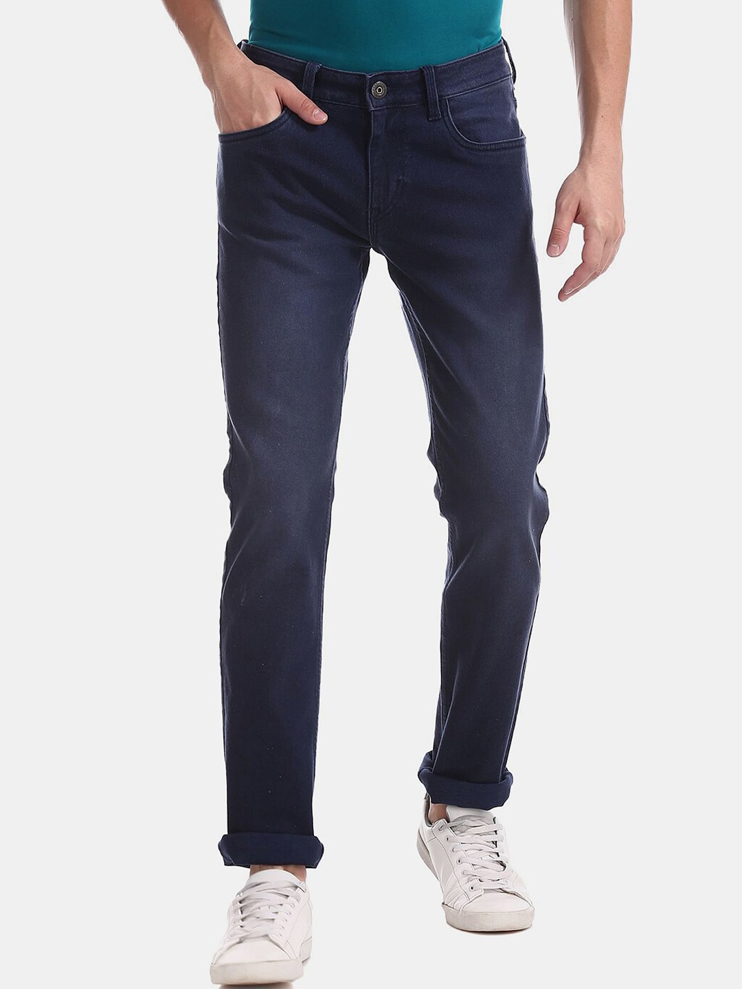

V-Mart Men Cotton Light Fade Low-Rise Classic Jeans, Blue