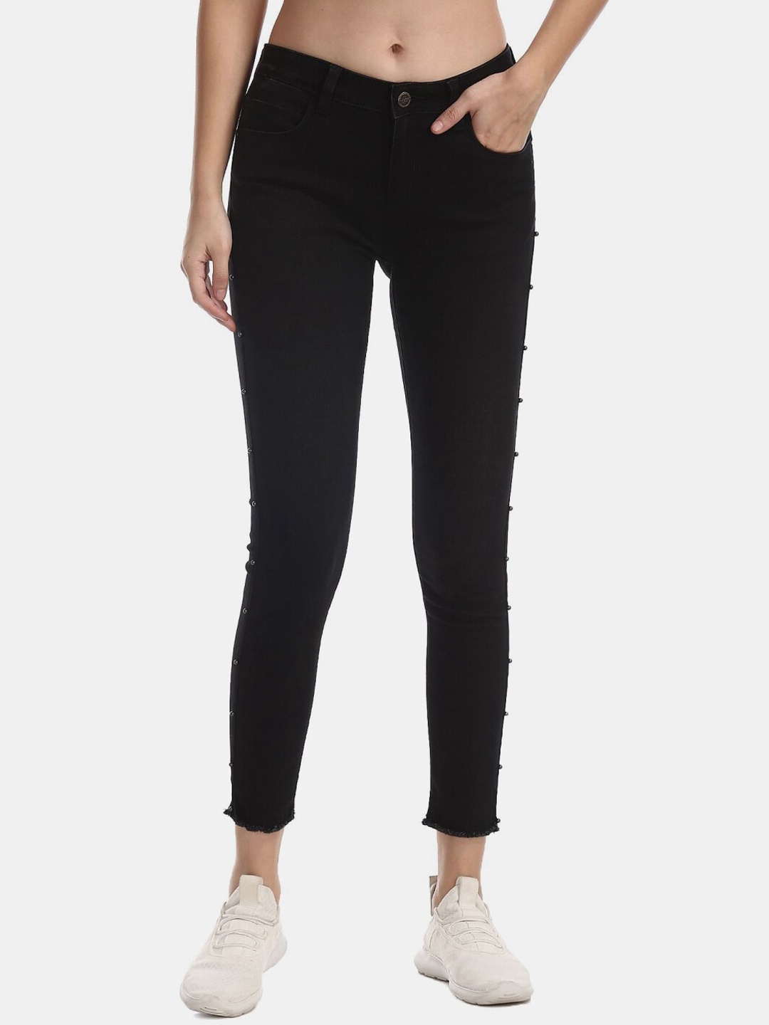

V-Mart Women Cotton Classic Jeans, Black