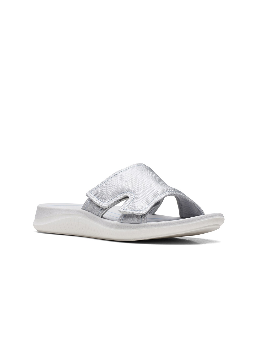 

Clarks Solid Open Toe Flats With No Backstrap, Metallic