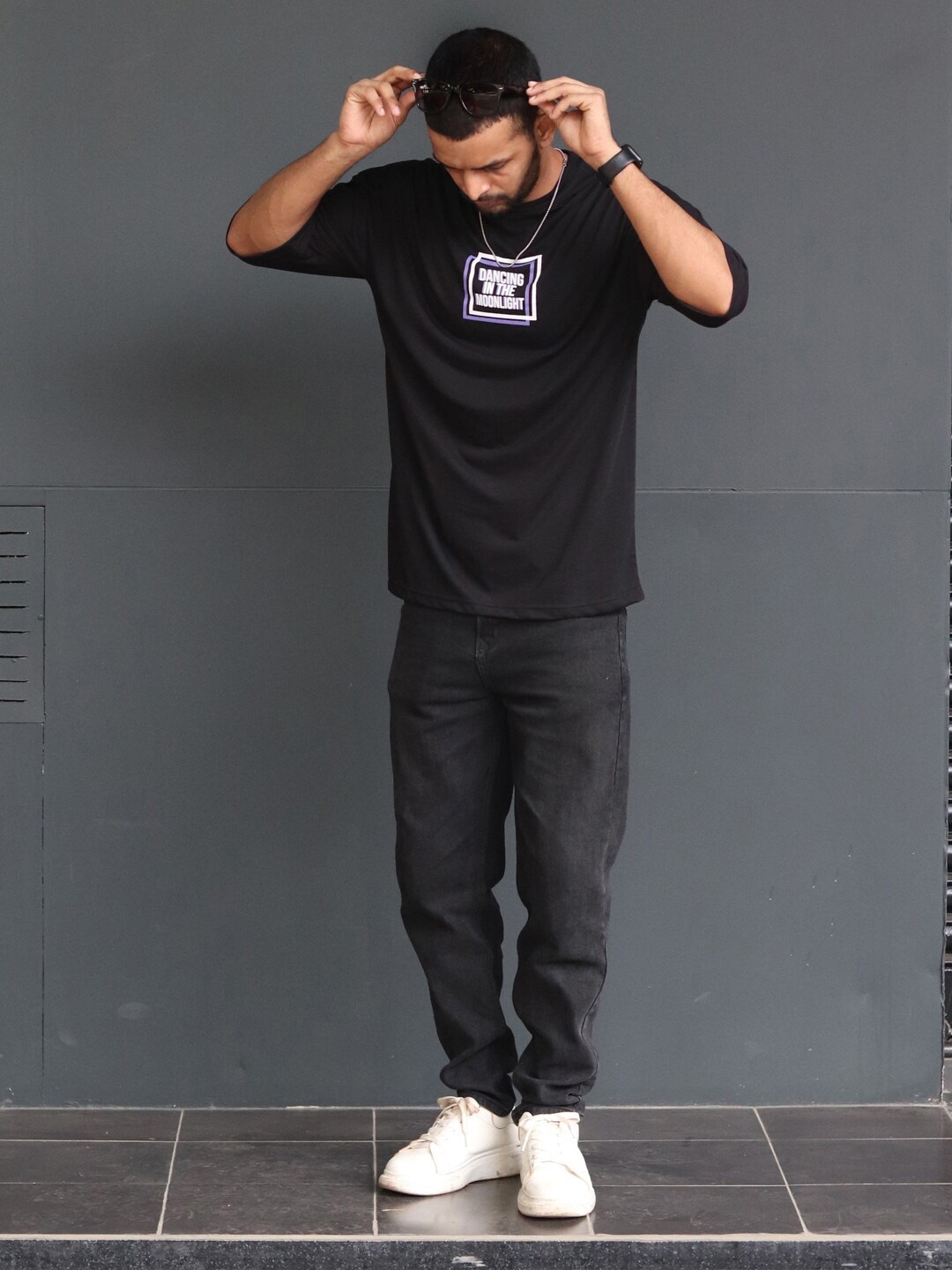 

Powerlook Typography Printed Loose T-shirt, Black