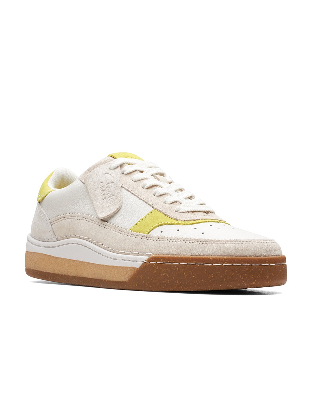 

Clarks Men Perforated Colourblocked Leather Sneakers, White