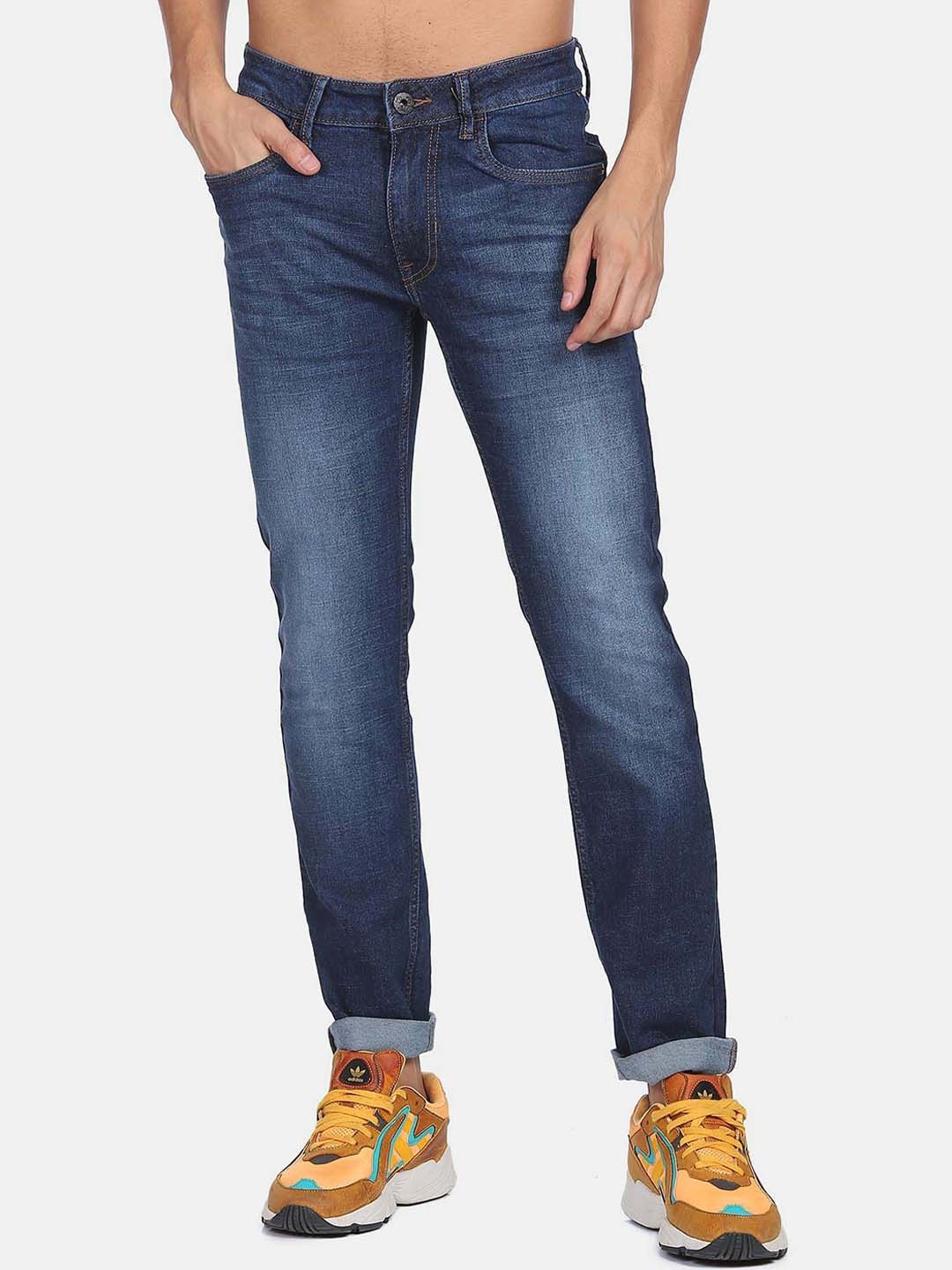 

Flying Machine Men Tapered Fit Clean Look Light Fade Jeans, Blue