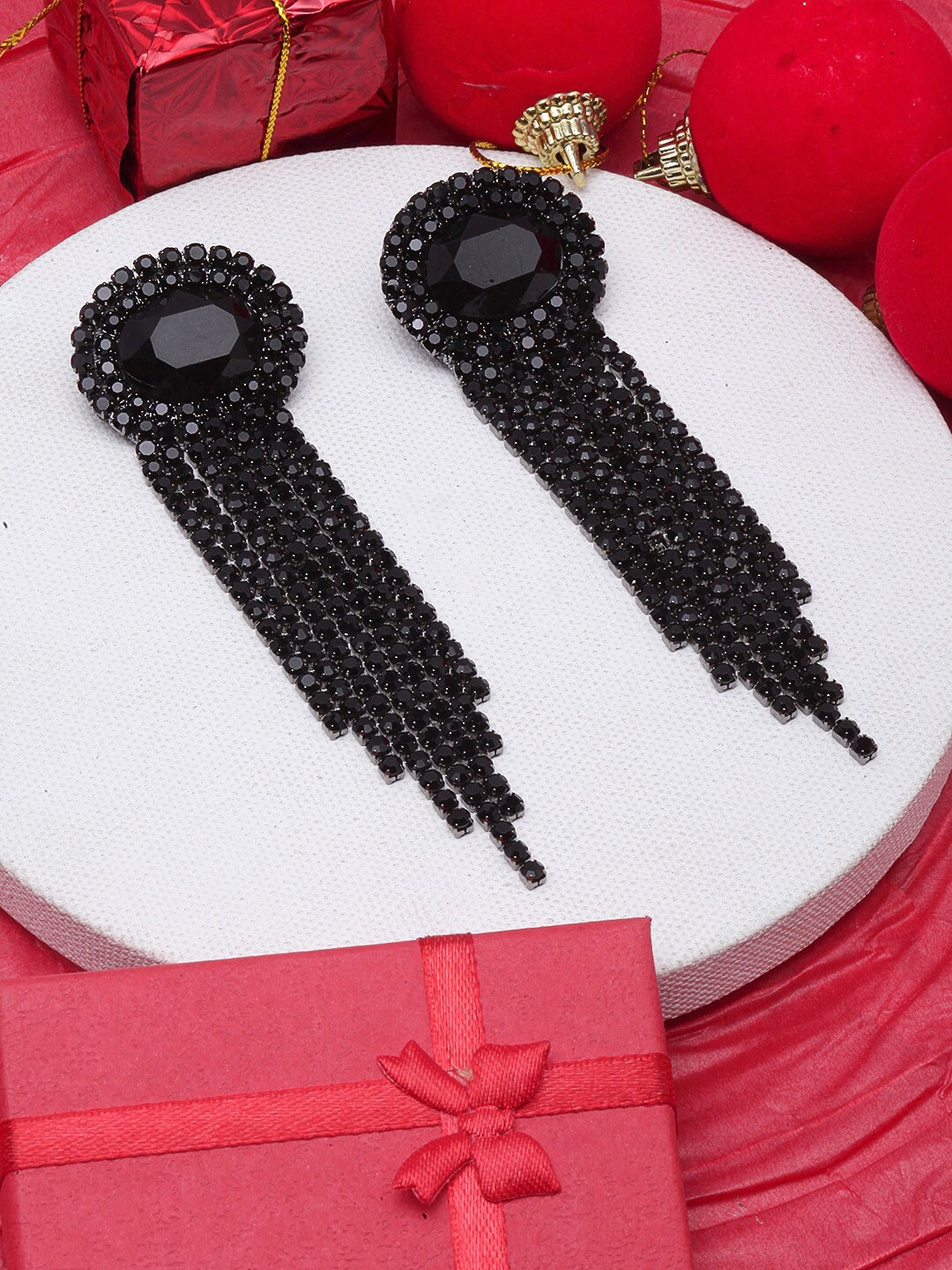 

DIVA WALK Black-Plated Contemporary Drop Earrings