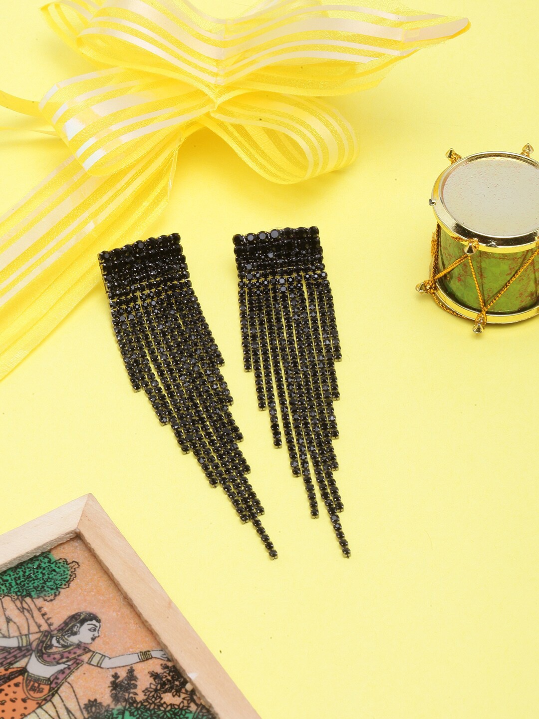 

DIVA WALK Black-Plated Contemporary Drop Earrings