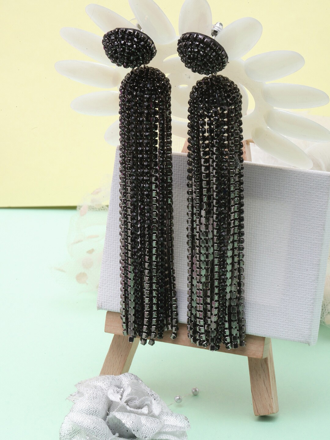 

DIVA WALK Contemporary Drop Earrings, Black