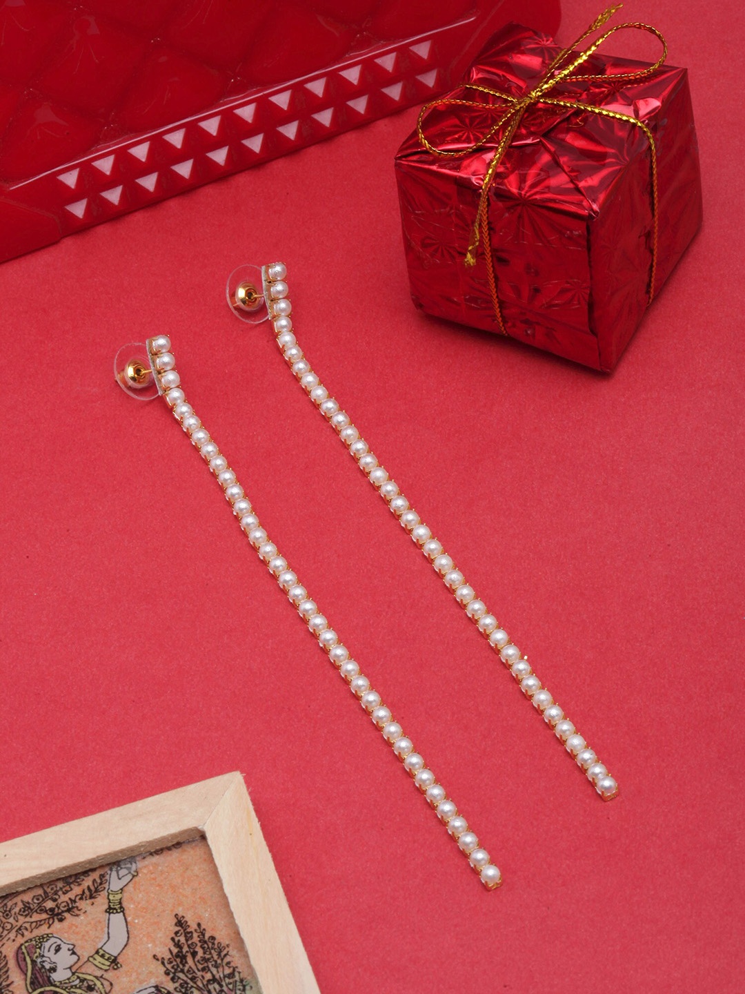 

DIVA WALK Gold-Plated Contemporary Drop Earrings, White