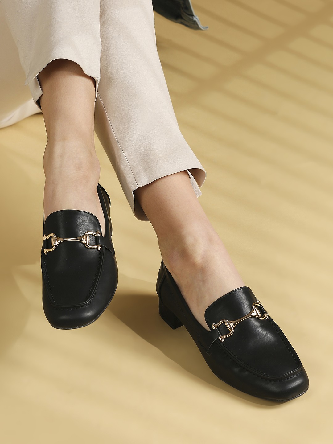 

Inc 5 Women Solid Moccasins Loafers with Buckle Detail, Black