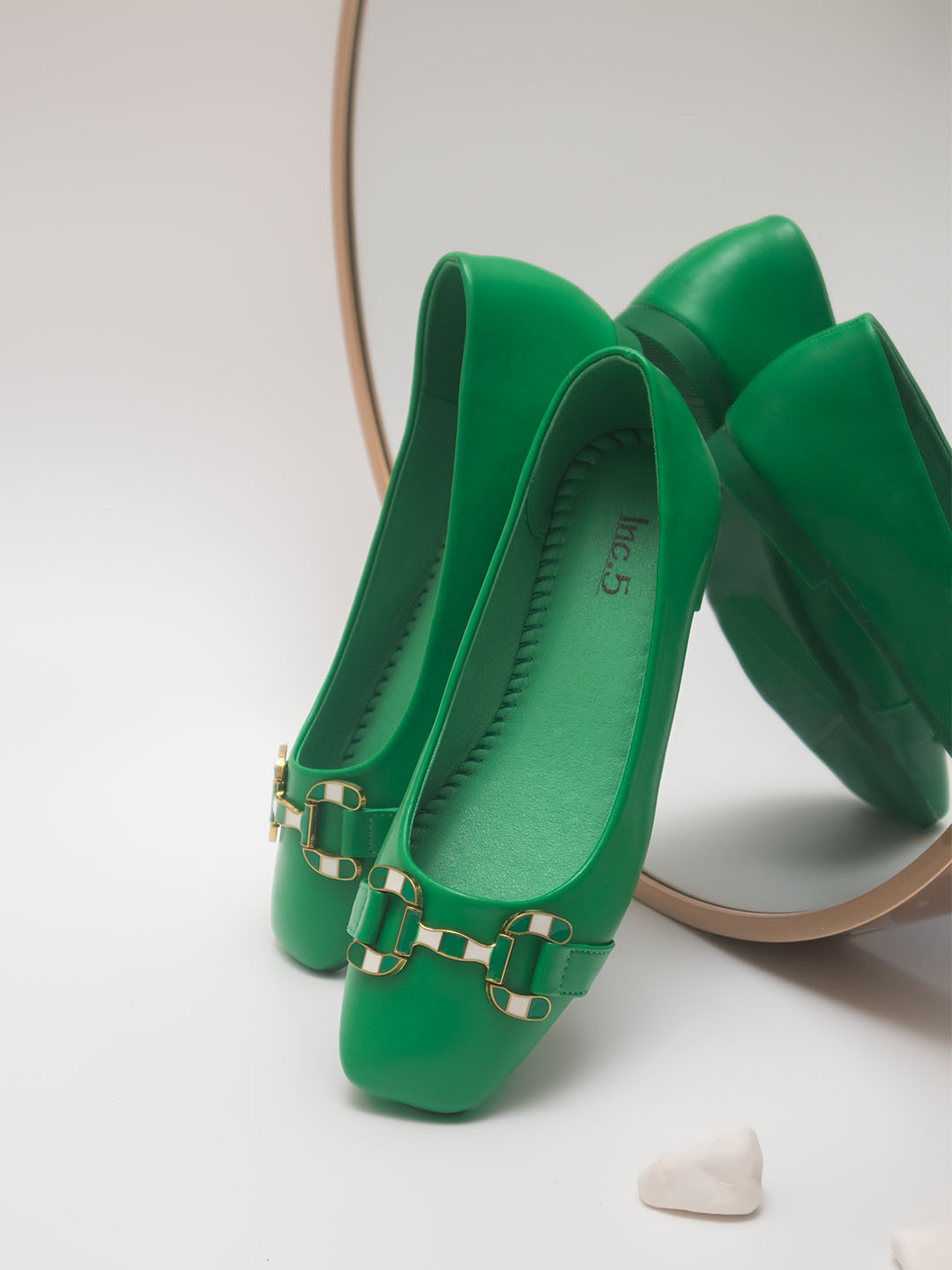 

Inc 5 Women Square Toe Buckle Detail Ballerinas, Green