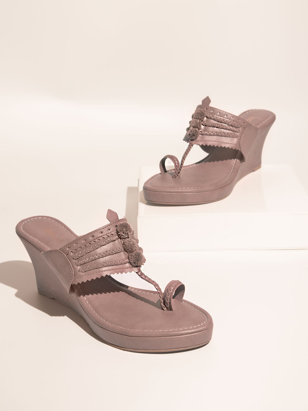

Inc 5 Women Open Toe Wedge Heels, Peach