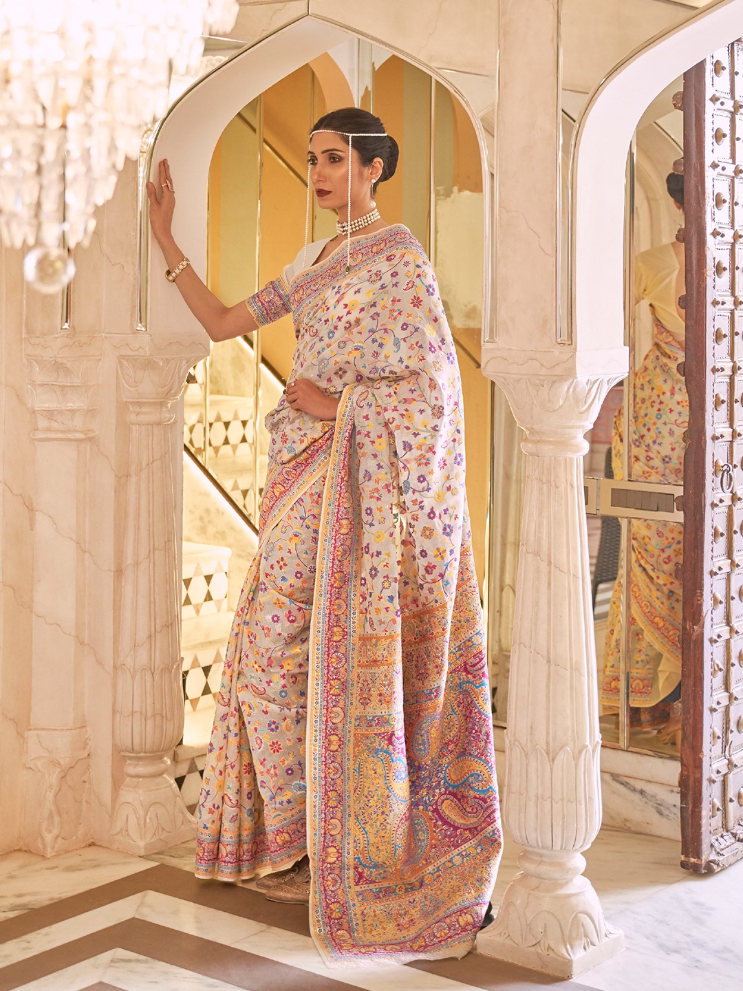 

Mitera Floral Woven Design Zari Pure Silk Saree, Cream
