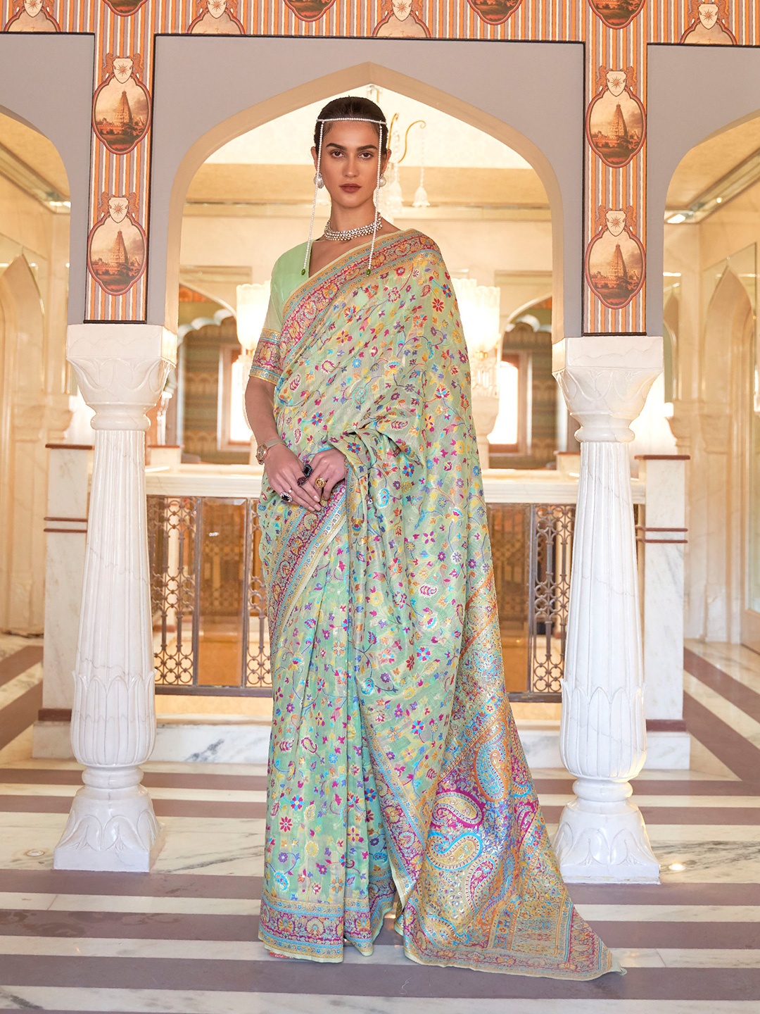 

Mitera Floral Woven Design Zari Pure Silk Saree, Green