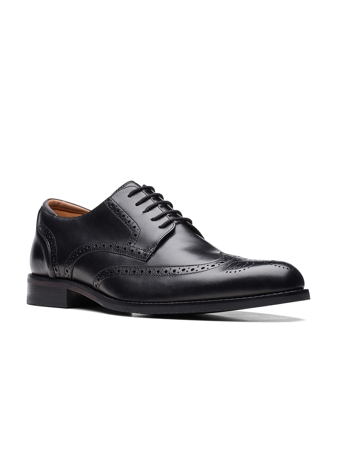 

Clarks Men Textured Leather Formal Derbys, Black