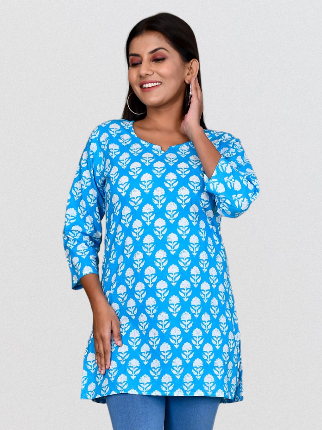 

Kesarya Ethnic Motifs Printed Pure Cotton Kurti, Blue