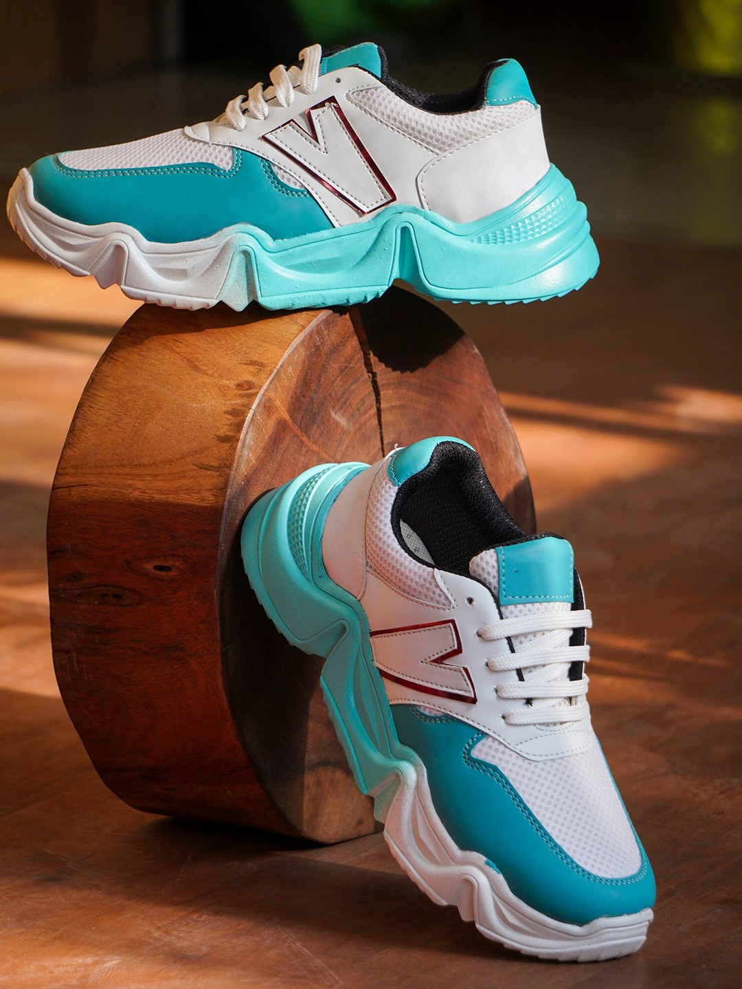 

Try Me Women Colourblocked Lightweight Lace-Up Sneakers, Sea green