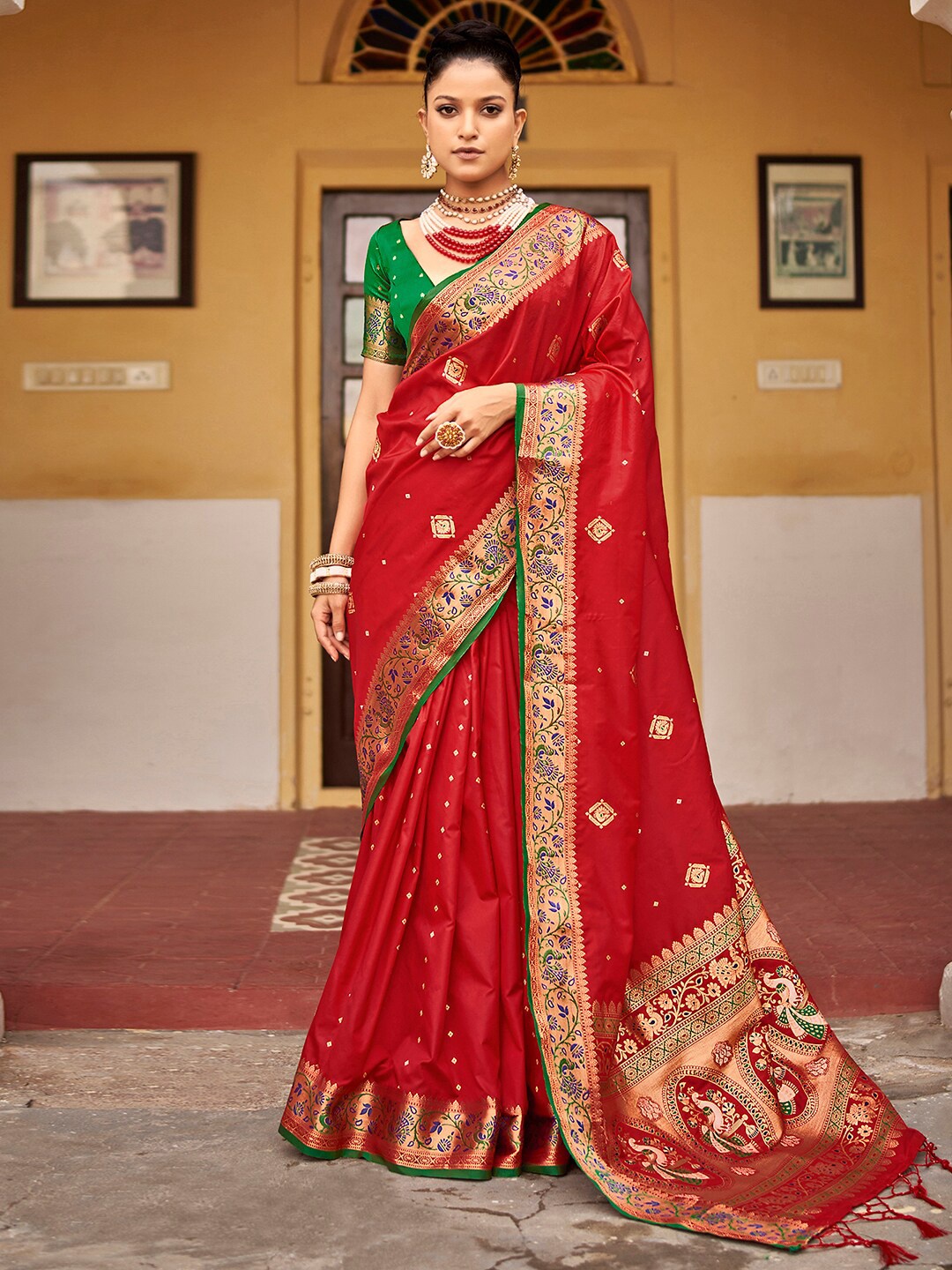 

Satrani Ethnic Motif Woven Design Zari Banarasi Saree, Red