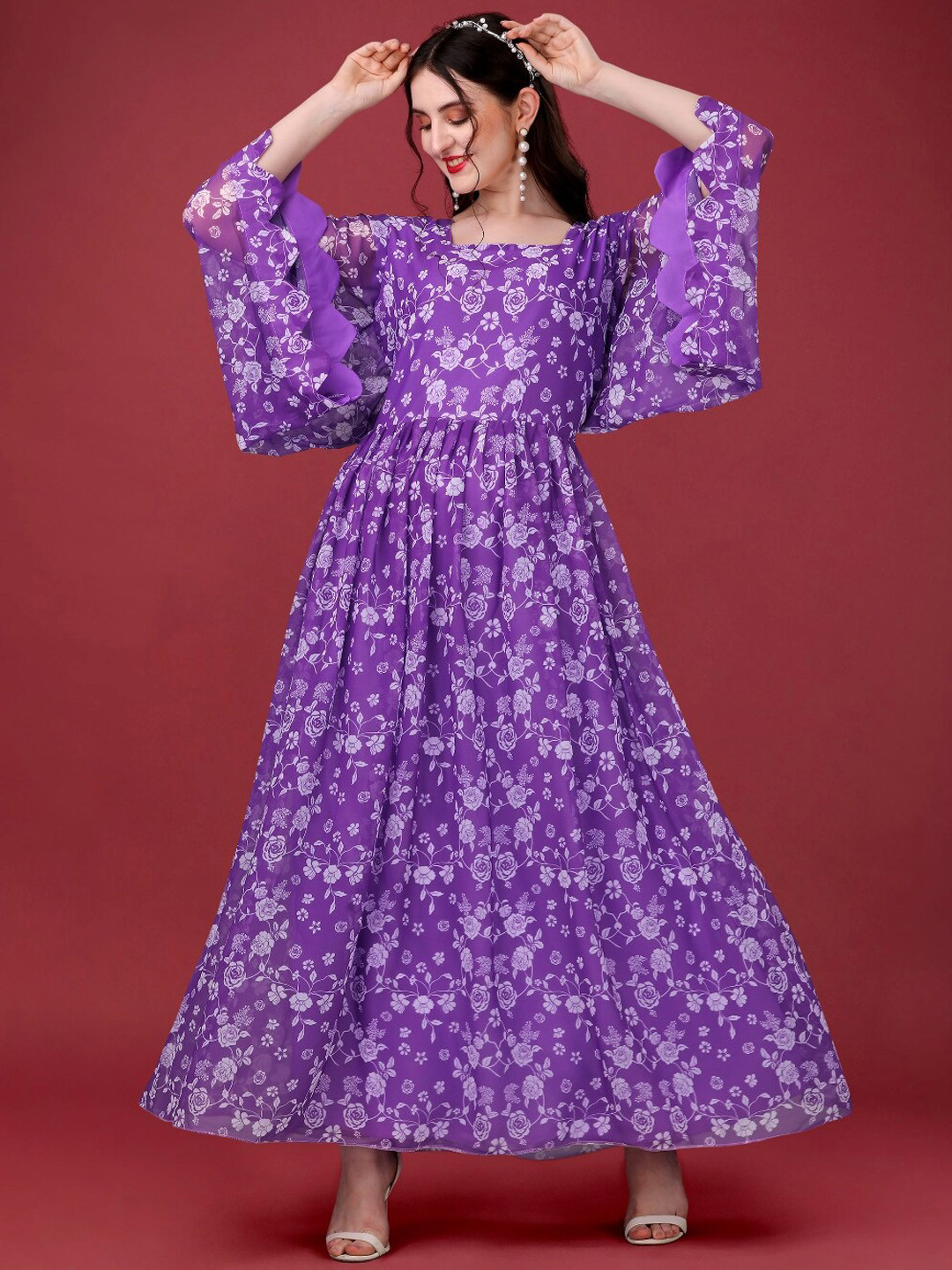 

Angroop Floral Printed Square Neck Flared Sleeves Georgette Anarkali Kurta, Purple