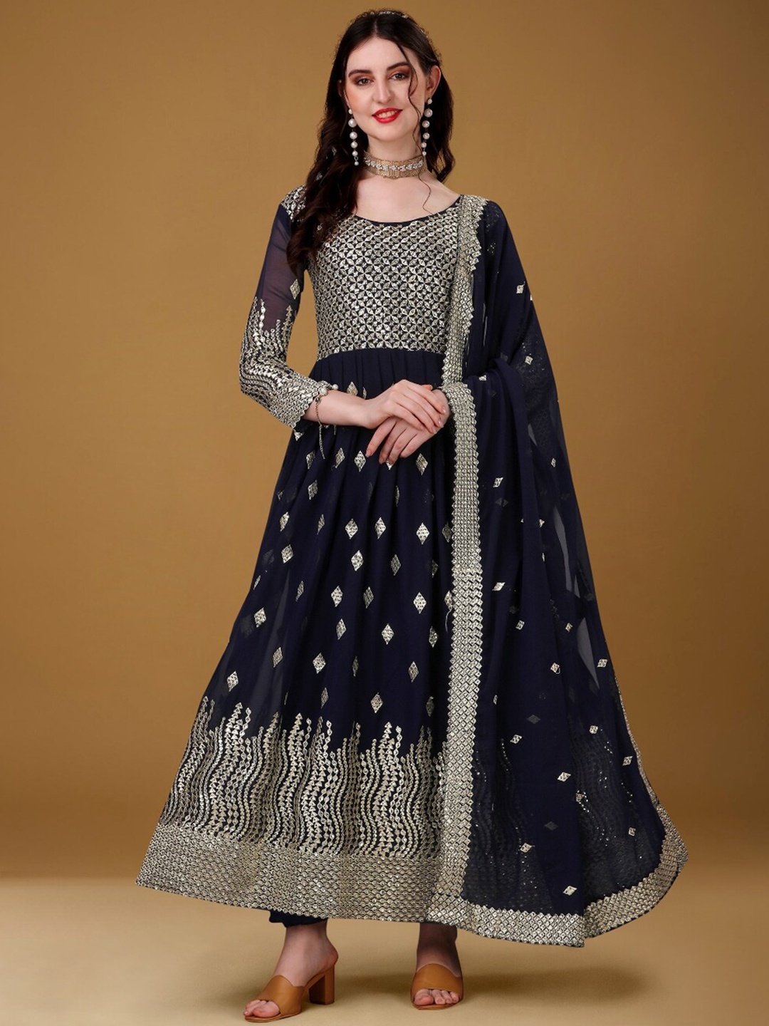 

Angroop Ethnic Motifs Sequinned Embroidered Georgette Anarkali Kurta With Dupatta, Navy blue