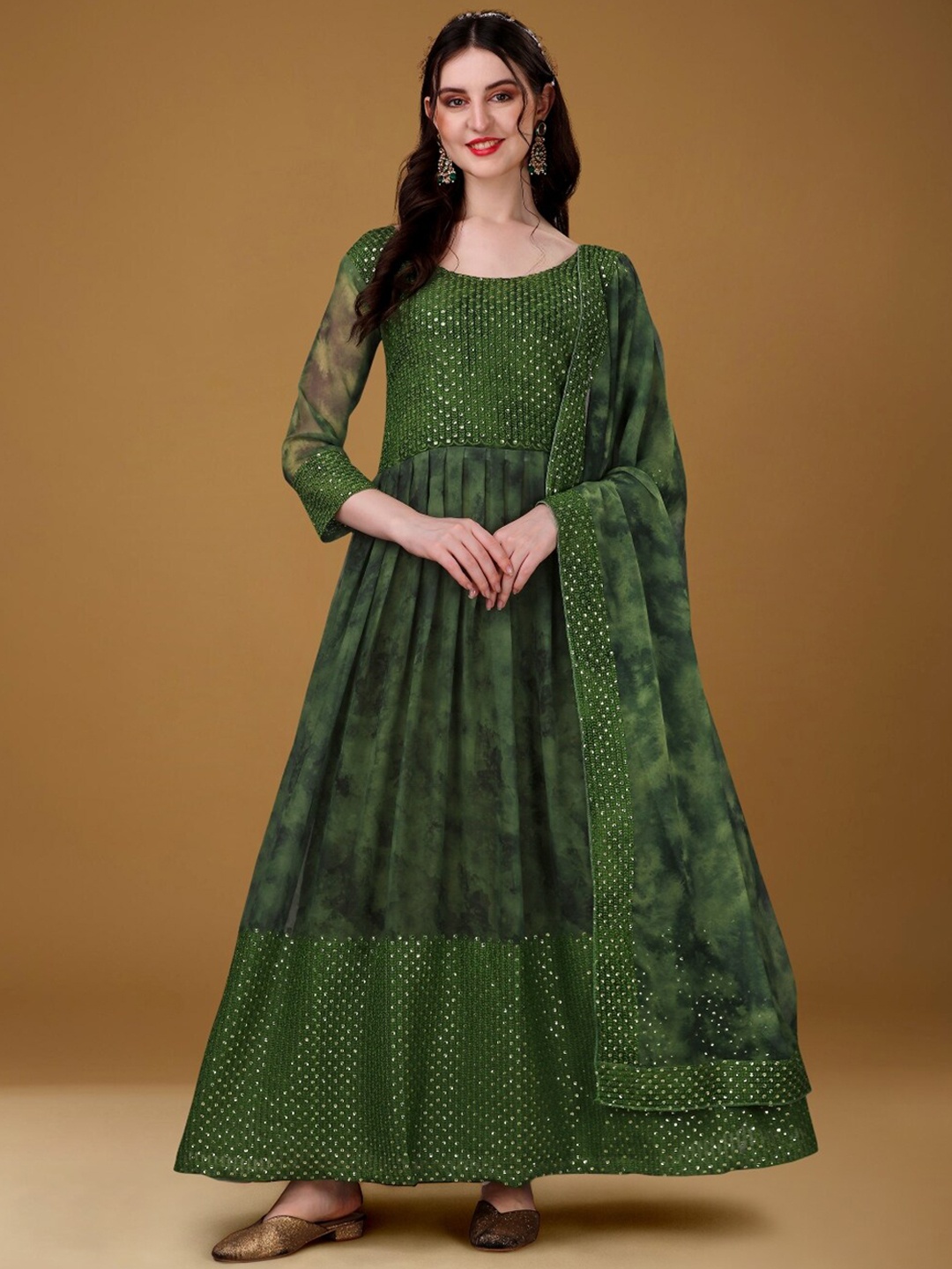 

Angroop Ethnic Motifs Sequinned Embroidered Georgette Anarkali Kurta With Dupatta, Green