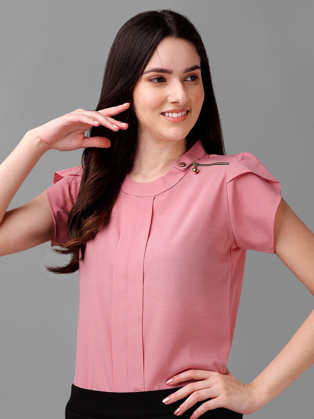 

Kinjo Band Collar Crepe Regular Top, Pink