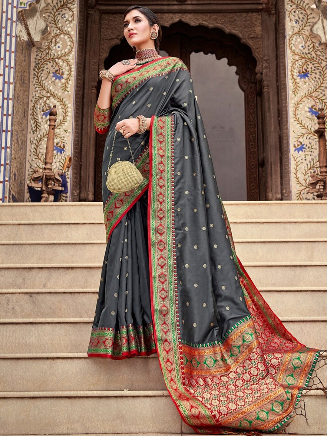 

Satrani Ethnic Motif Woven Design Zari Banarasi Saree, Grey