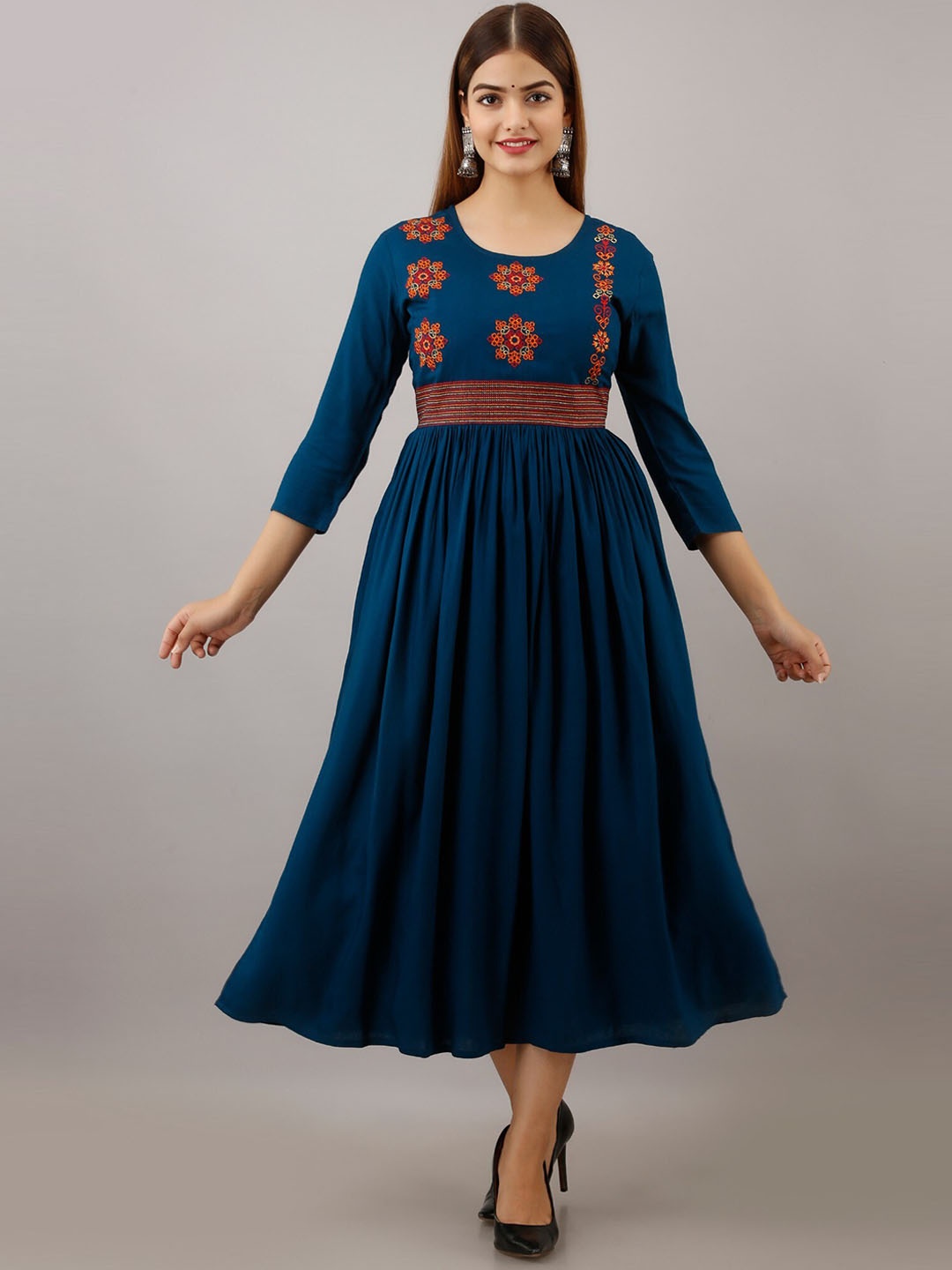 

Women Touch Thread Work Anarkali Kurta, Blue