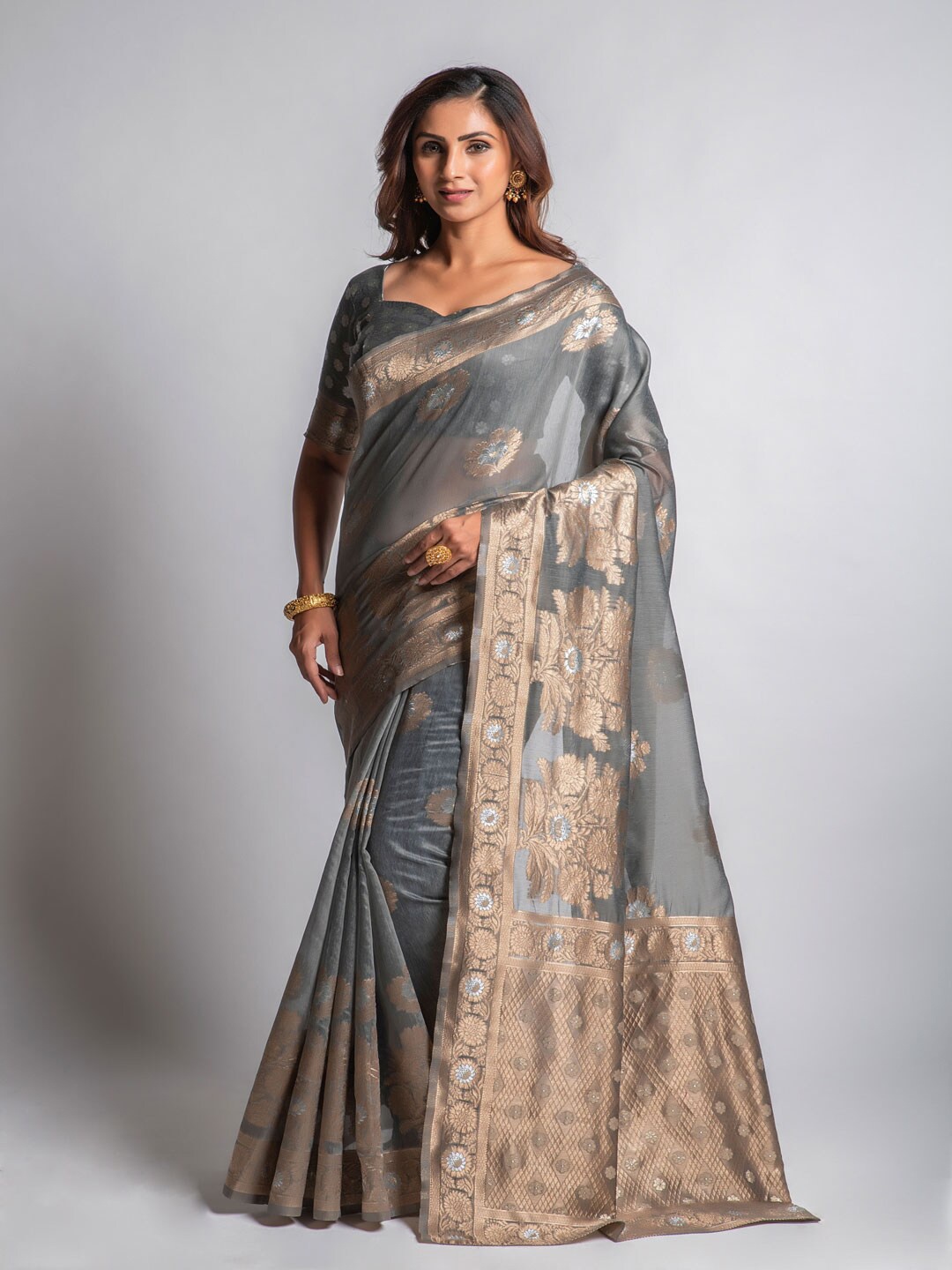 

Lilots Ethnic Motifs Woven Design Zari Khadi Saree, Grey