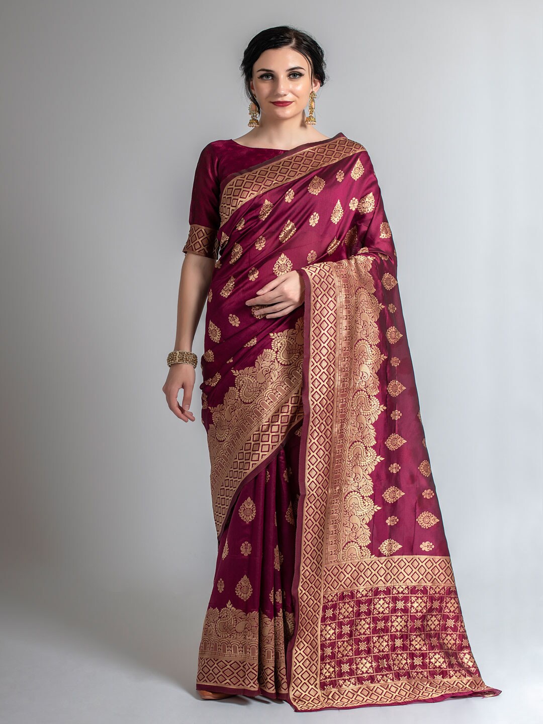

Lilots Ethnic Motifs Woven Design Zari Kota Saree, Magenta
