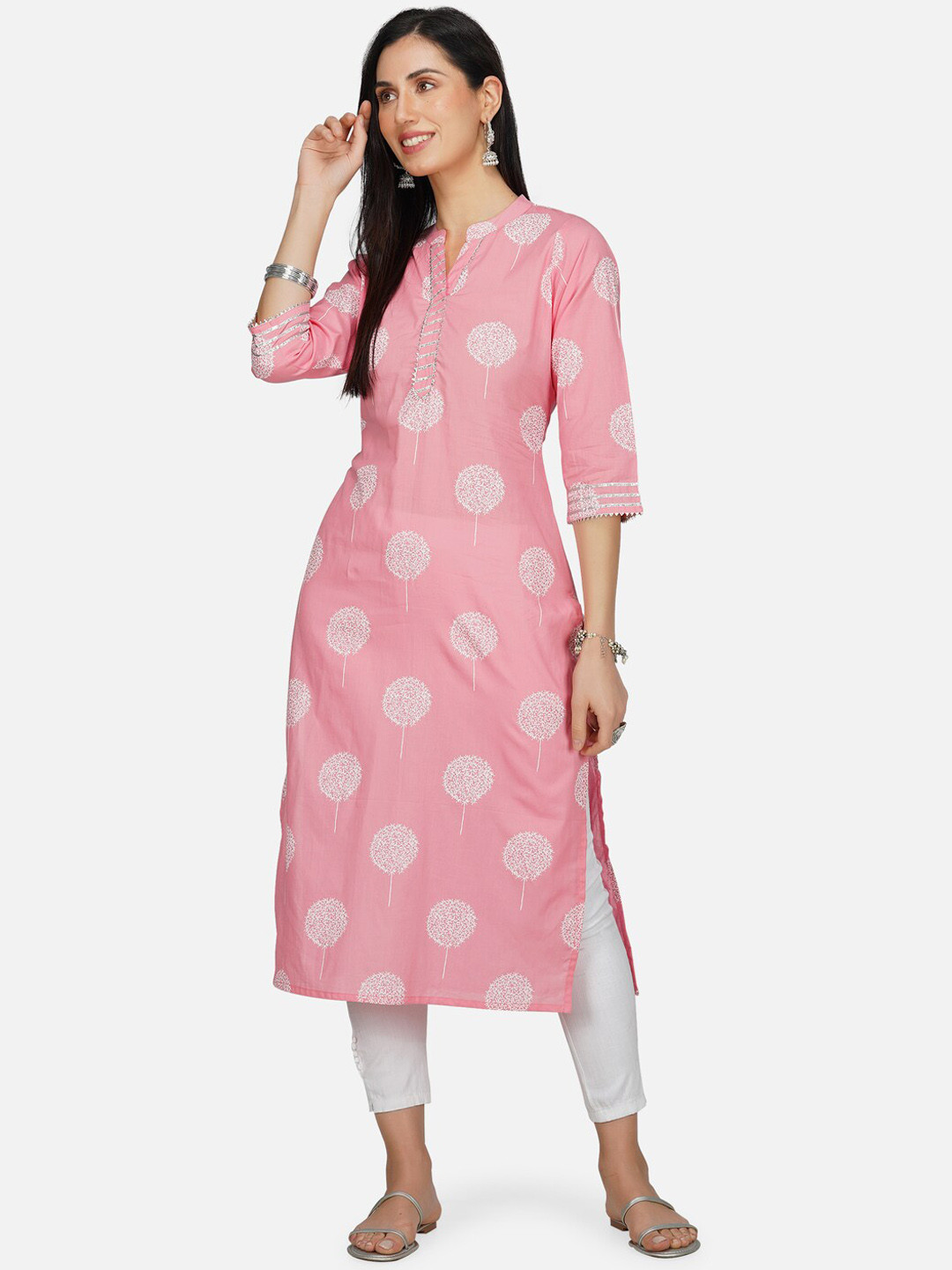 

METRO-FASHION Floral Printed Band Collar Gotta Patti Kurta, Pink