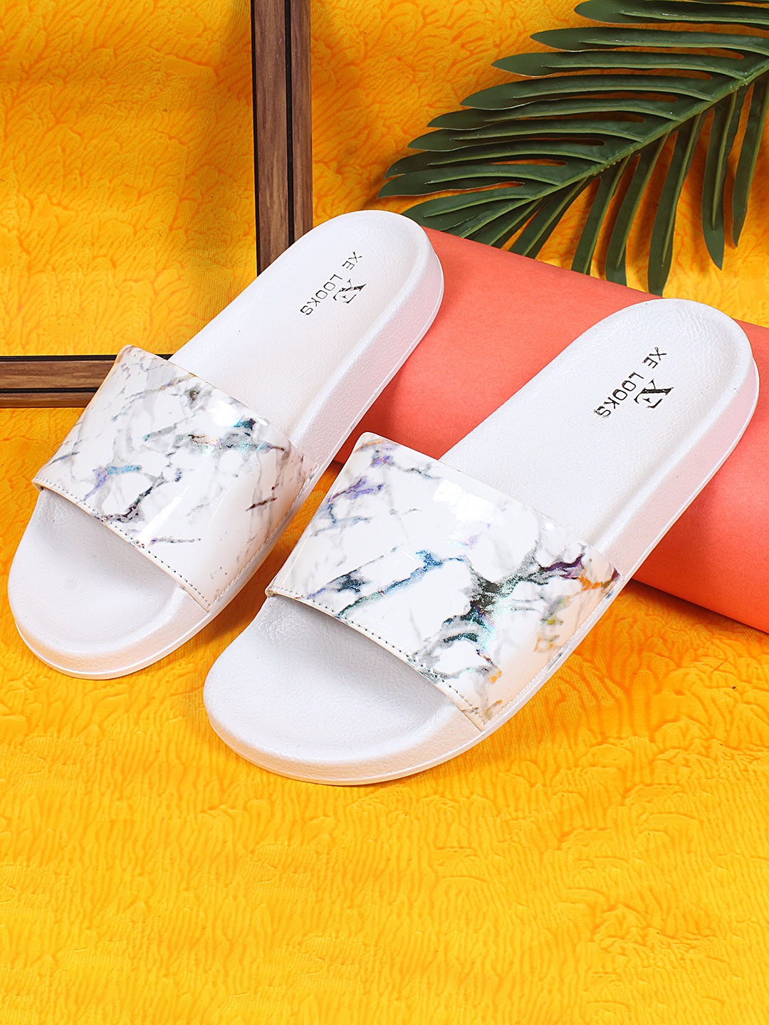 

XE Looks Women Printed Sliders, White