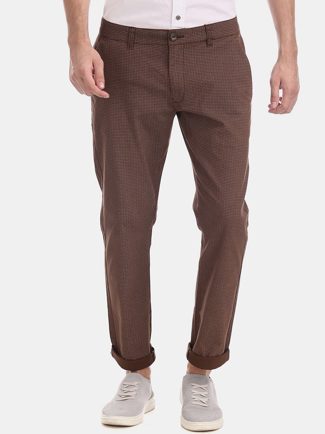

V-Mart Men Mid-Rise Cotton Chinos Trousers, Brown