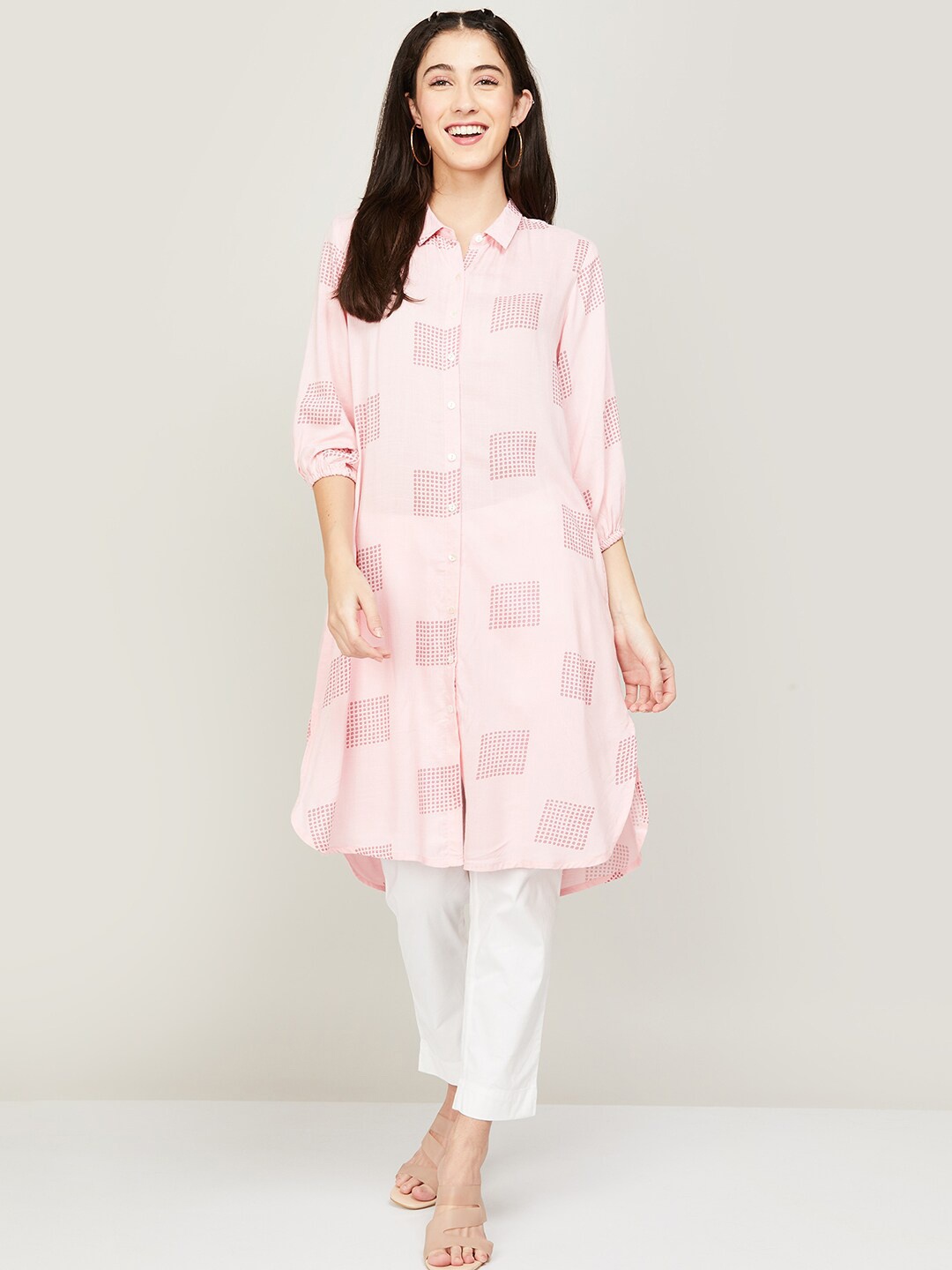 

Colour Me by Melange Printed Shirt Collar Puff Sleeves Straight Kurta, Pink