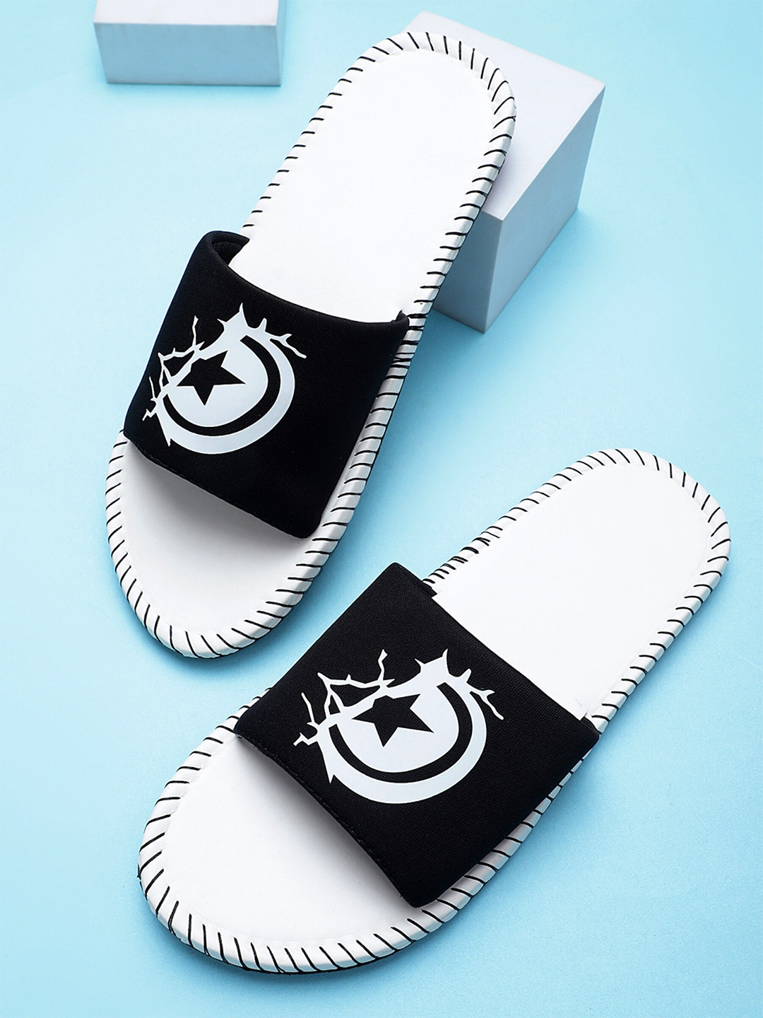

Pampy Angel Men Printed Croslite Sliders, White
