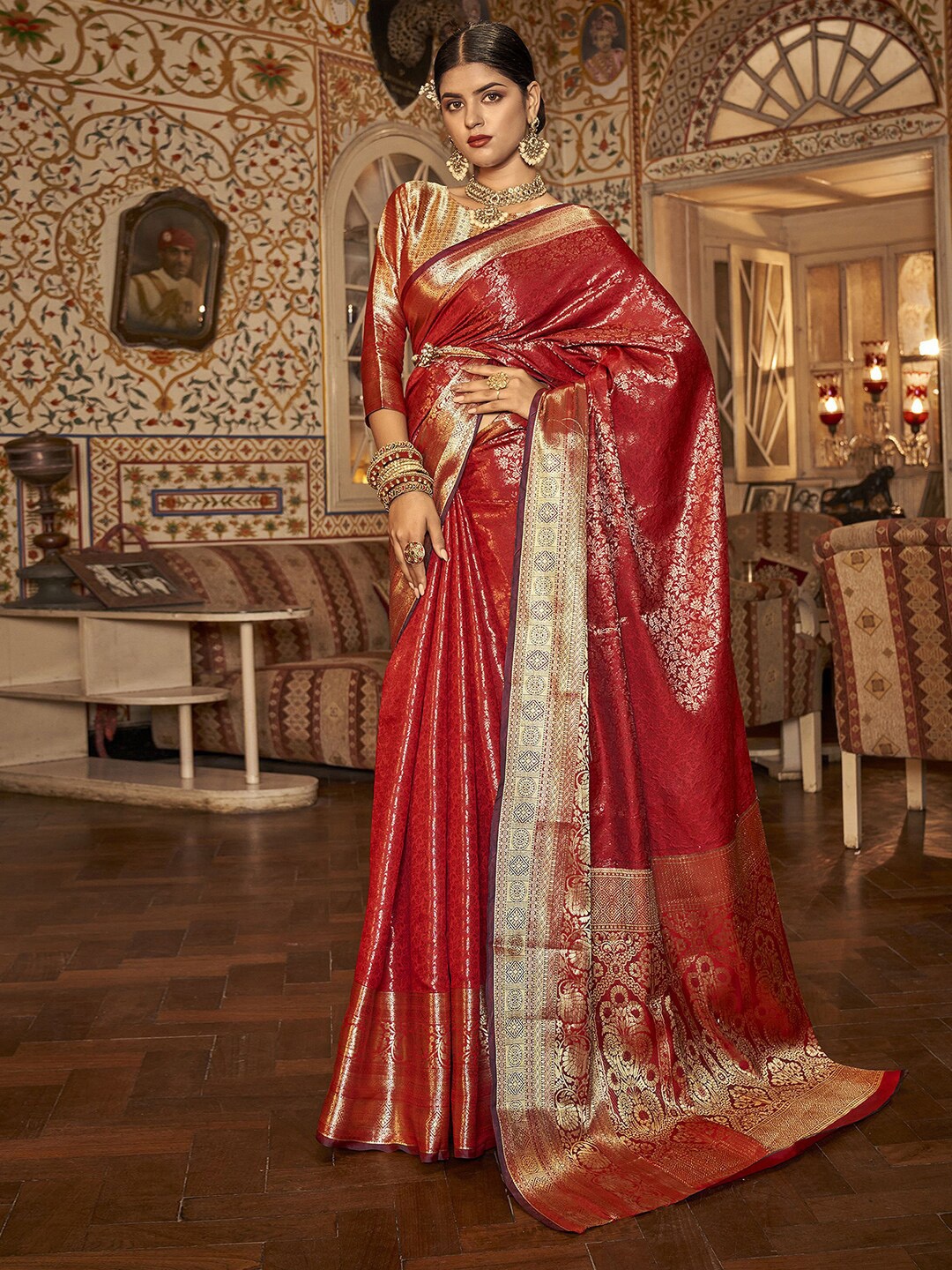 

Satrani Floral Woven Design Zari Banarasi Saree, Maroon