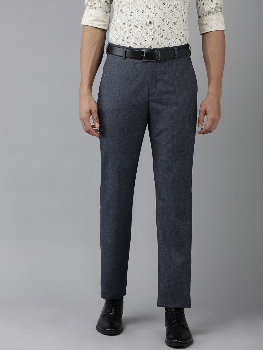 

Park Avenue Men Checked Formal Trousers, Blue