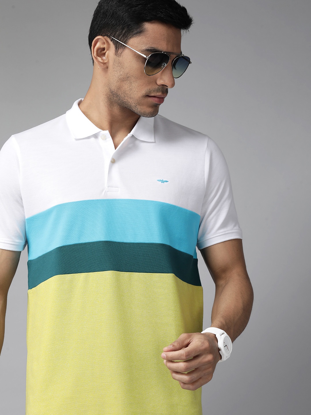 

Park Avenue Colourblocked Polo Collar Slim Fit T-shirt, Green