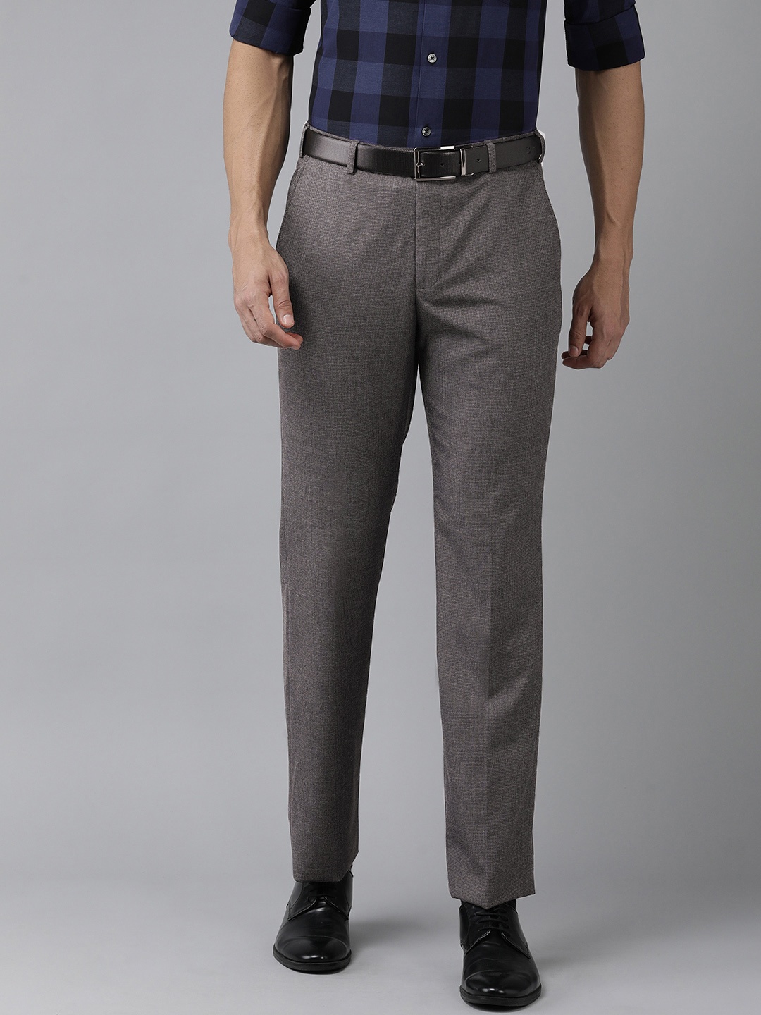 

Park Avenue Men Mid-Rise Textured Smart Trousers, Grey