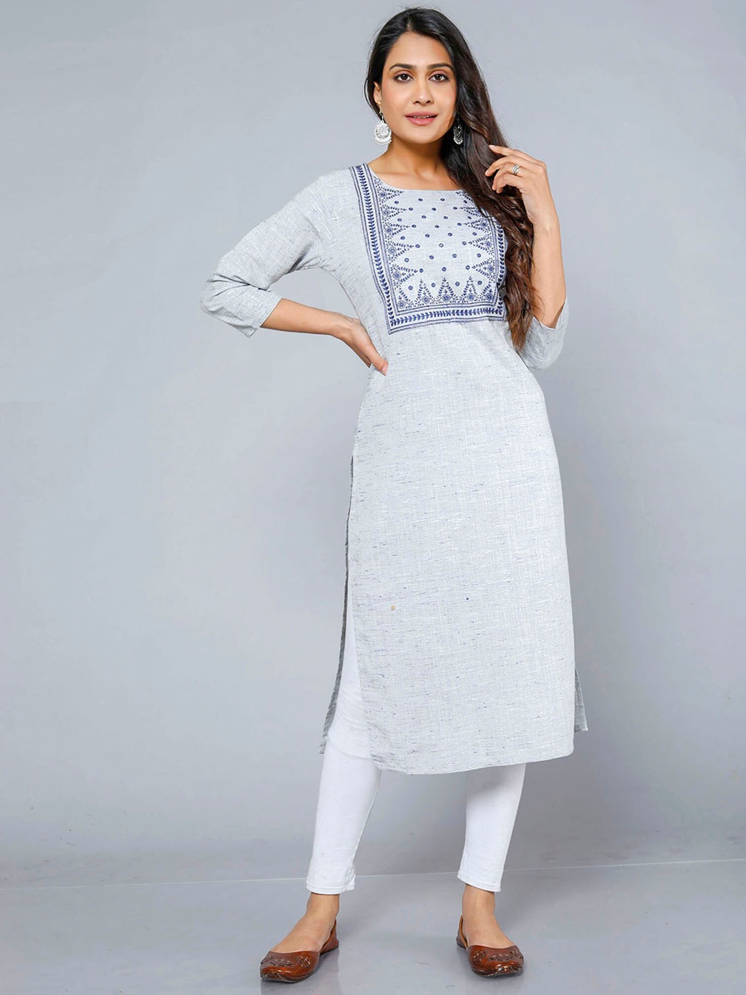 

Jevi Prints Ethnic Motifs Embeoidered Thread work Cotton Kurta, Grey