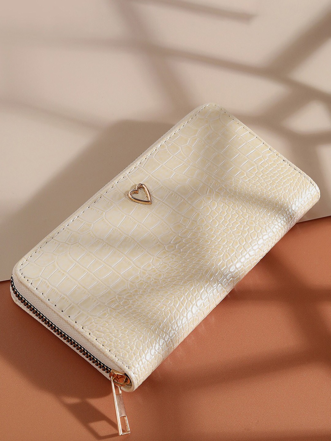 

HAUTE SAUCE by Campus Sutra Women Geometric Textured Pu Zip Around Wallet, White