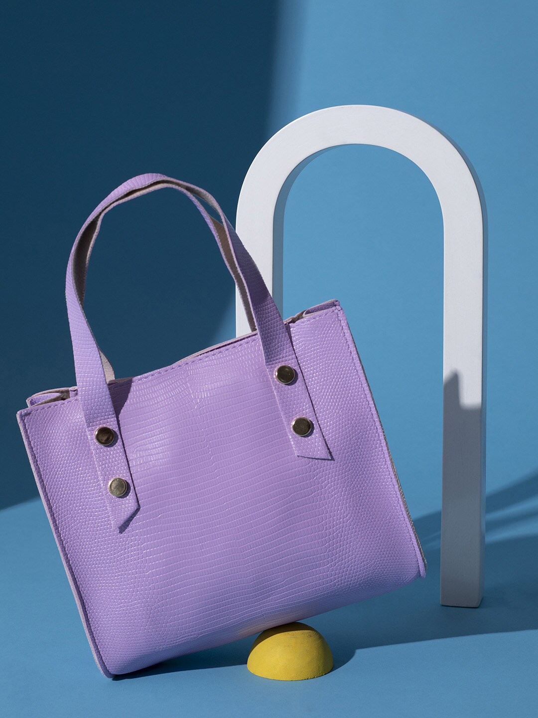 

HAUTE SAUCE by Campus Sutra Textured Structured Handheld Bag, Purple