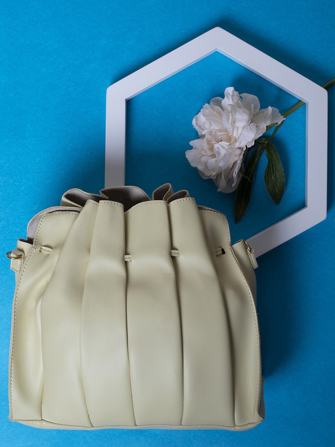 

HAUTE SAUCE by Campus Sutra Structured Shoulder Bag, Yellow