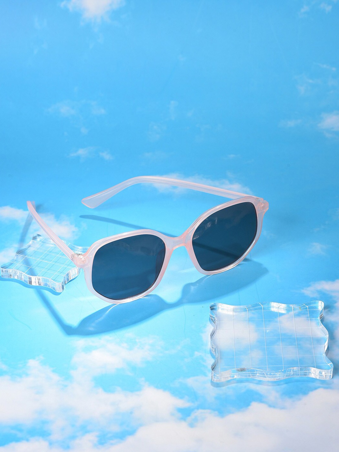 

HAUTE SAUCE by Campus Sutra Women Oval Sunglasses with UV Protected Lens SUM23_HSSG1124, Beige