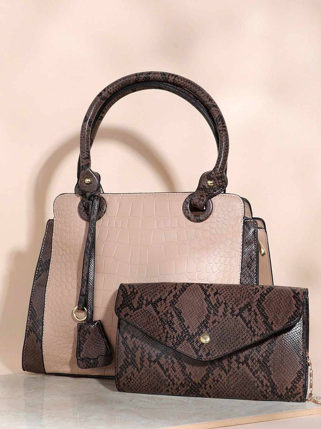 

HAUTE SAUCE by Campus Sutra Textured Structured Shoulder Bag, Brown